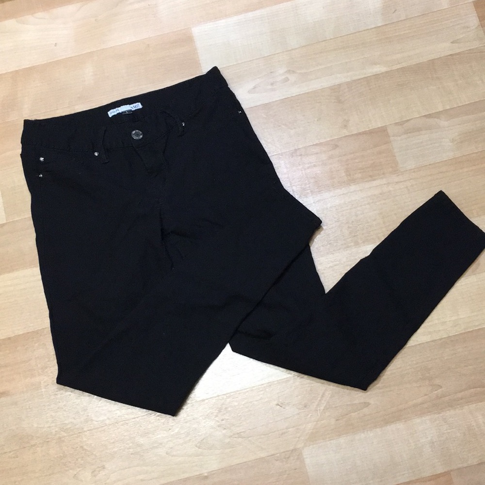 💕SALE 2 for $10!!! Black YMI Jeggings